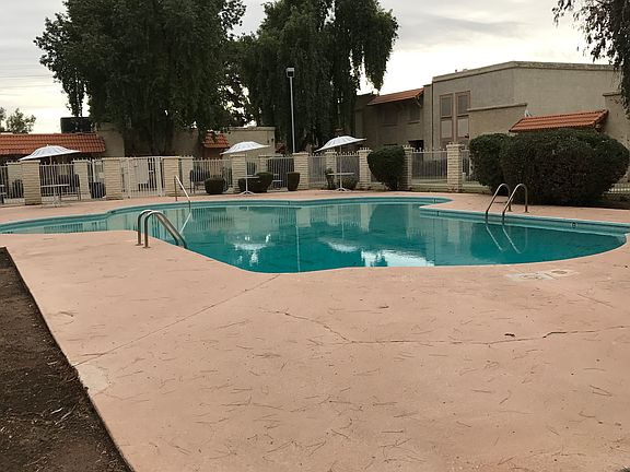 2nd image of 8056 N 31st Ln #1
