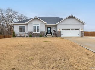 216 Berkshire Dr, Poplar Bluff, MO 63901