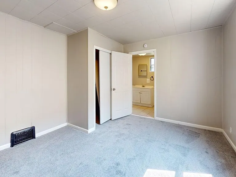 2236 Penn Pl NE — Photo 6