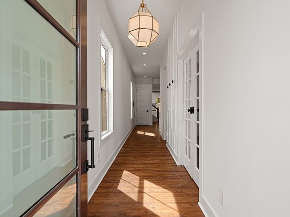 2nd image of 151B Fain St #3