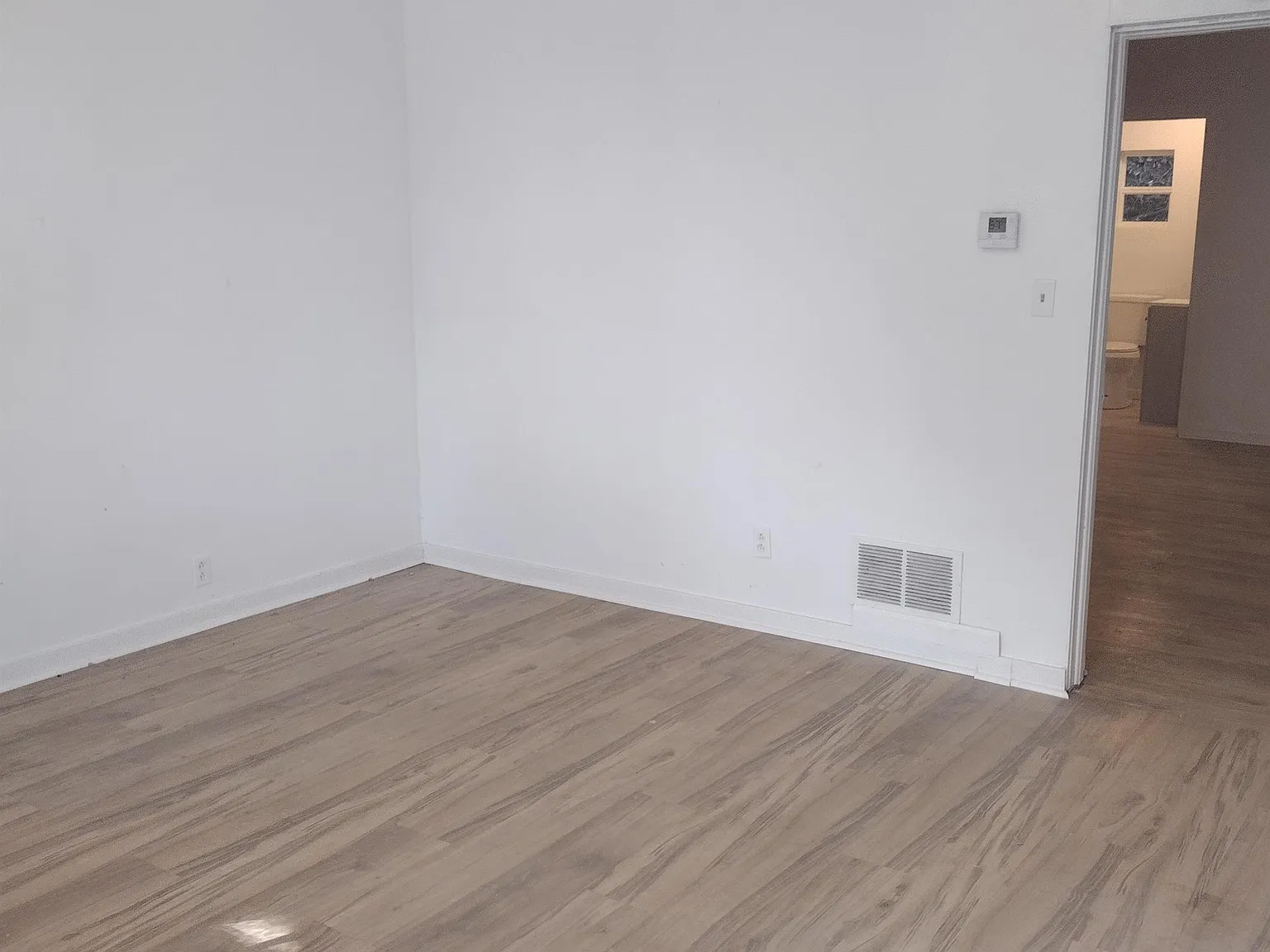 450 Card Ave - 1 — Photo 3