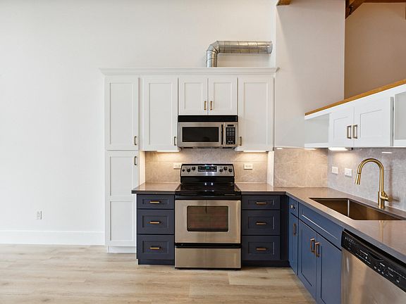 3rd image of 333 Santana Row APT 312