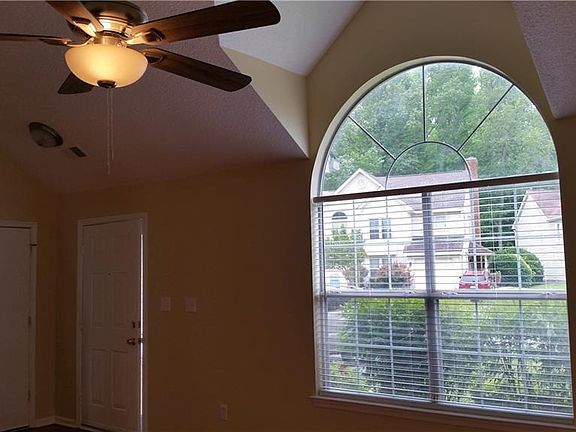 4th image of 1115 Shoal Creek Trl