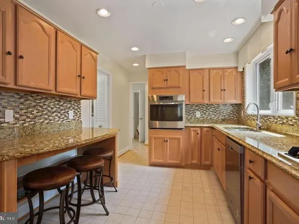 1824 Dalmation Dr, Mc Lean, VA 22101