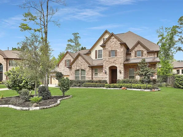 124 Grove Clover Ln, Montgomery, TX 77316