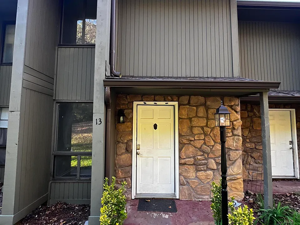 1419 Colony Park Dr #16