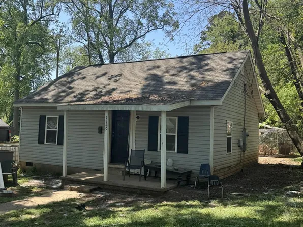 1849 Brownstone St, Charlotte, NC 28216