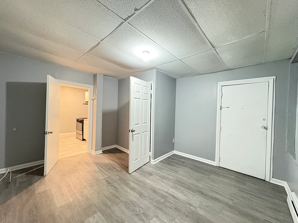 Building Photo - 1148 Mary St #1A