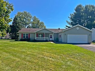 7822 Sunset Shores Dr, Stanwood, MI 49346