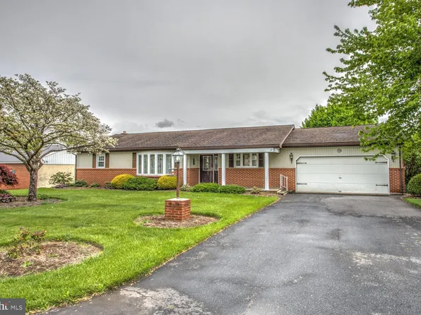 45 Snyder Ln, Ephrata, PA 17522