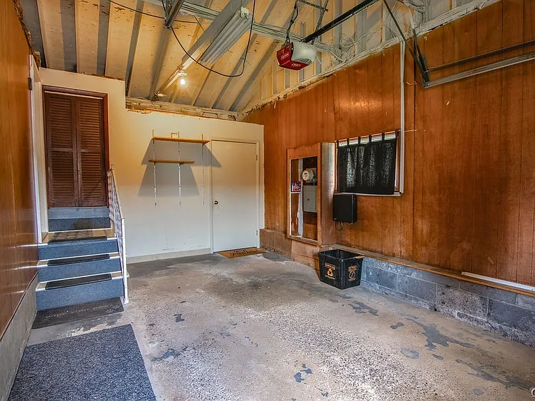 311 Swansea Ave — Photo 33