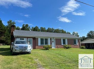 465 Laurel Dr, Martinsville, VA 24112