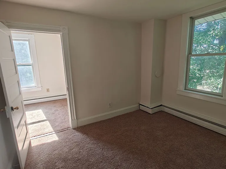 1020 Salisbury Dr — Photo 20