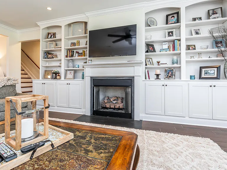 3336 Beacon St — Photo 6