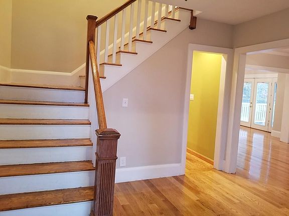 3rd image of 84 Woodlawn St