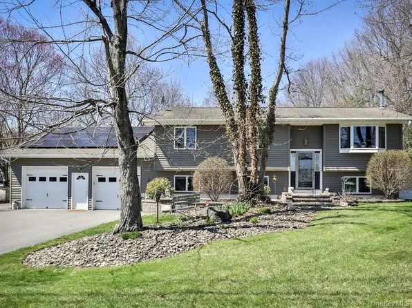 85 Surrey Road, Chester, NY 10918