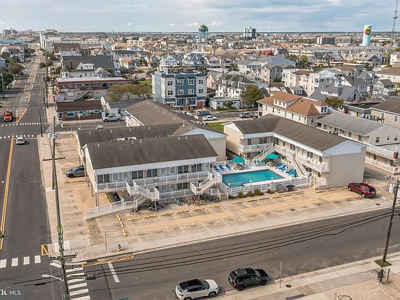 4th image of 2500 Atlantic Ave #130