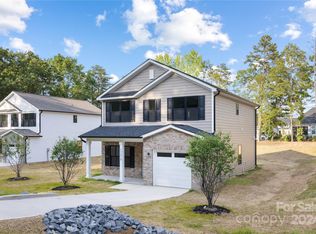 3903 Oakwood Rd, Charlotte, NC 28269