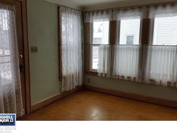 Sunroom leading to front porch