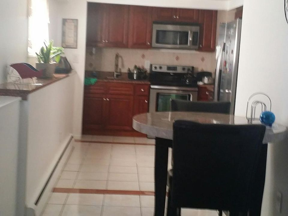 2nd image of 1057 Rosedale Rd