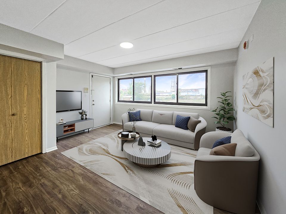 1st image of 2463 S Archer Ave Floor 2F