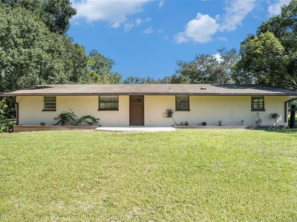 39349 Comstock Ln, Zephyrhills, FL 33540