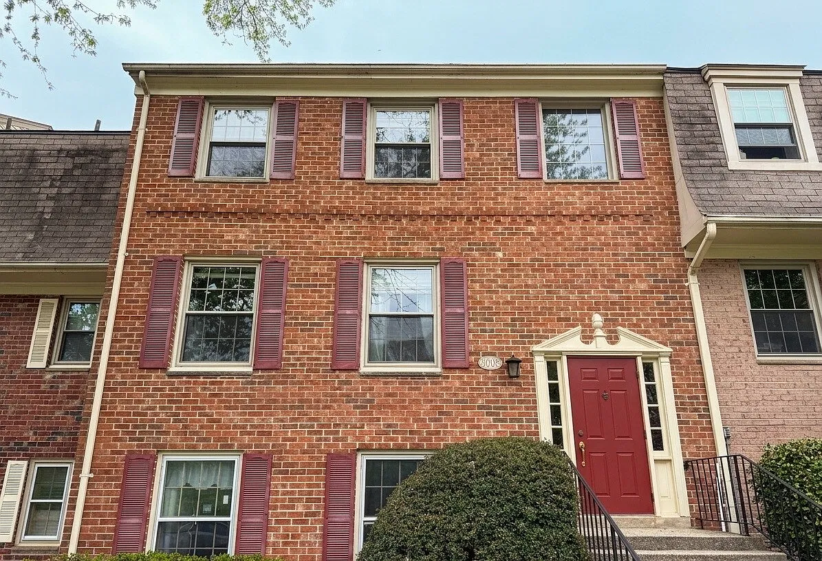 2 bed, 1105 sqft, $1,998 — Photo 1