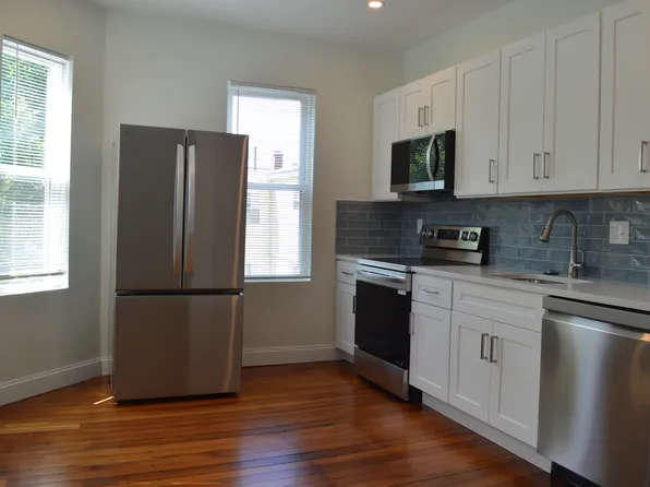 374A Centre St #2, Jamaica Plain, MA 02130