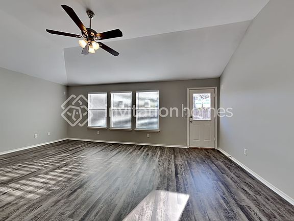 3rd image of 222 Cedar Crest Dr
