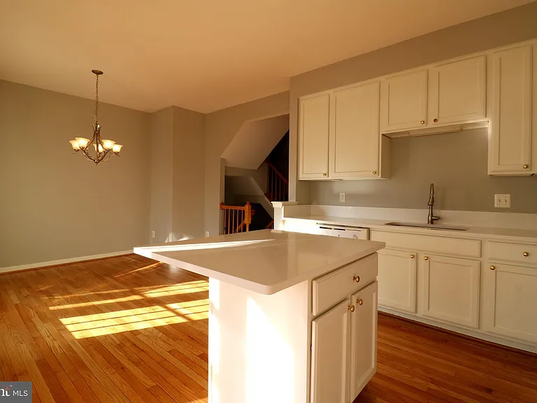 2581 Sutters Mill Dr — Photo 10