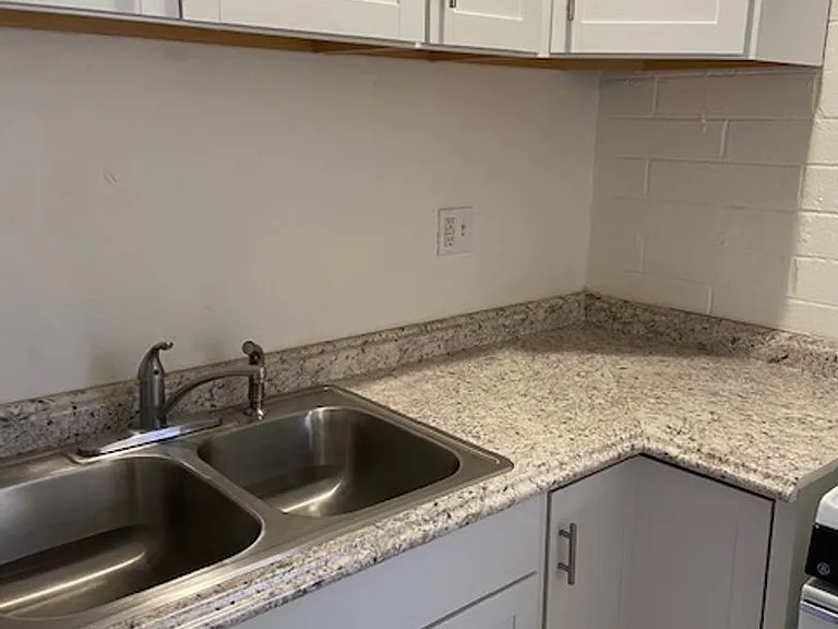 201-211 W Kelso St, Tucson, AZ 85705 — Photo 10