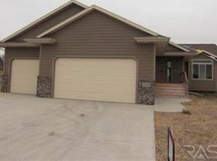 2708 Augusta St, Brandon, SD 57005