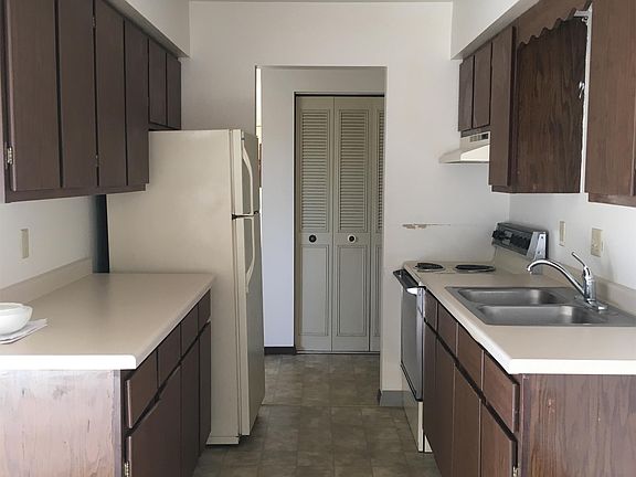 3rd image of 1184 Western Ave APT 211