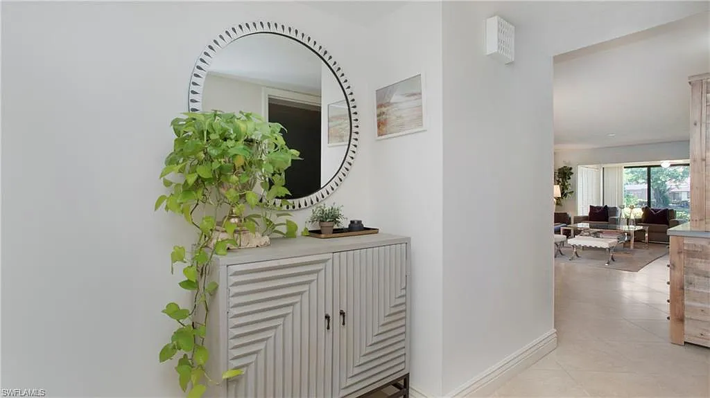 2 bed, 2.0 bath, 1124 sqft, $2,200 — Photo 2