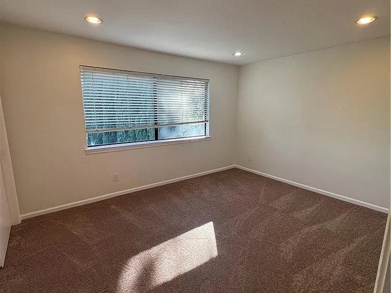 11445 Etiwanda Ave — Photo 17