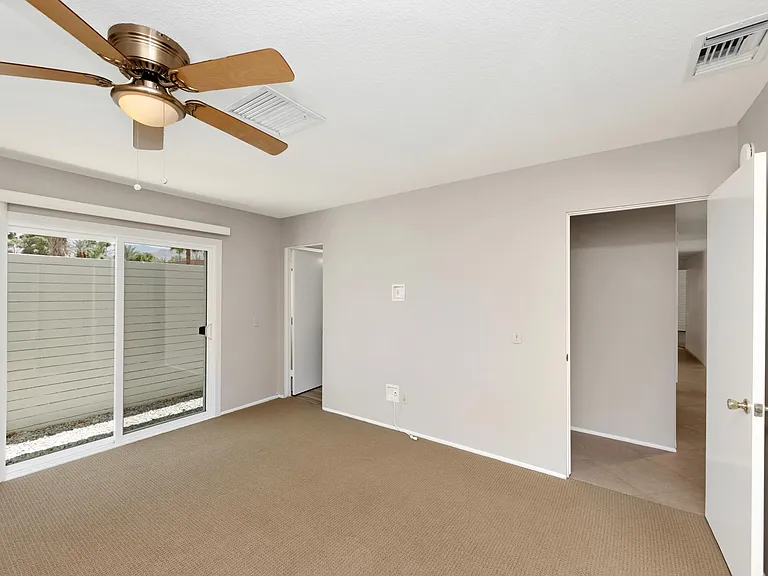 72896 Tamarisk St — Photo 14