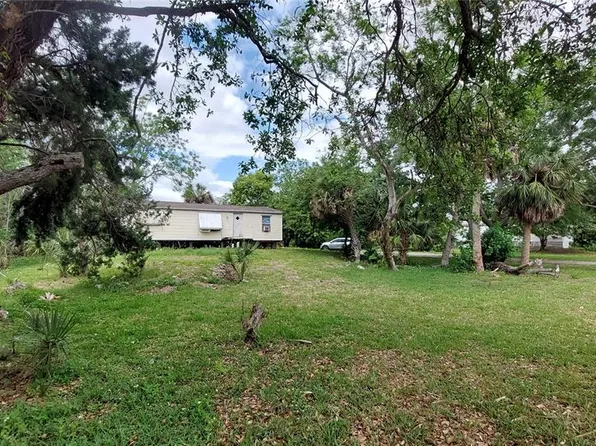 7515 Maryland Ave, Hudson, FL 34667