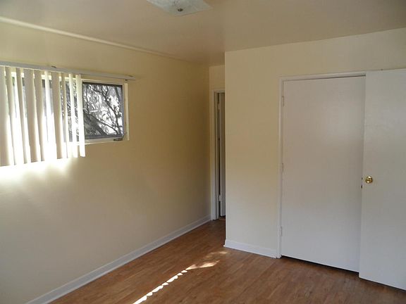 5th image of 15 E Valerio St APT B