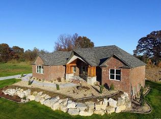 55 Long Branch Ln, Caseyville, IL 62232