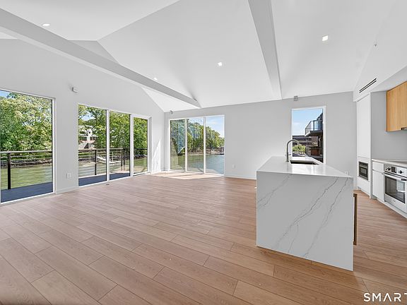 3rd image of 253 Riverside Ave #101