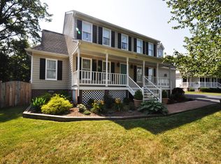 8011 Kentucky Derby Dr, Midlothian, VA 23112