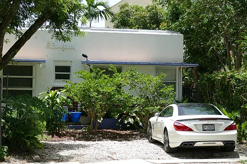 4126 SW 16th Ter Photo 1