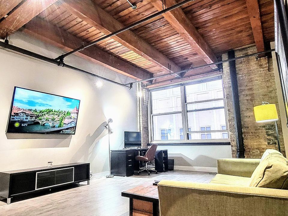 1st image of 540 N Lake Shore Dr APT 413