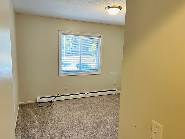 2944 Vineland Ave SE — Photo 7