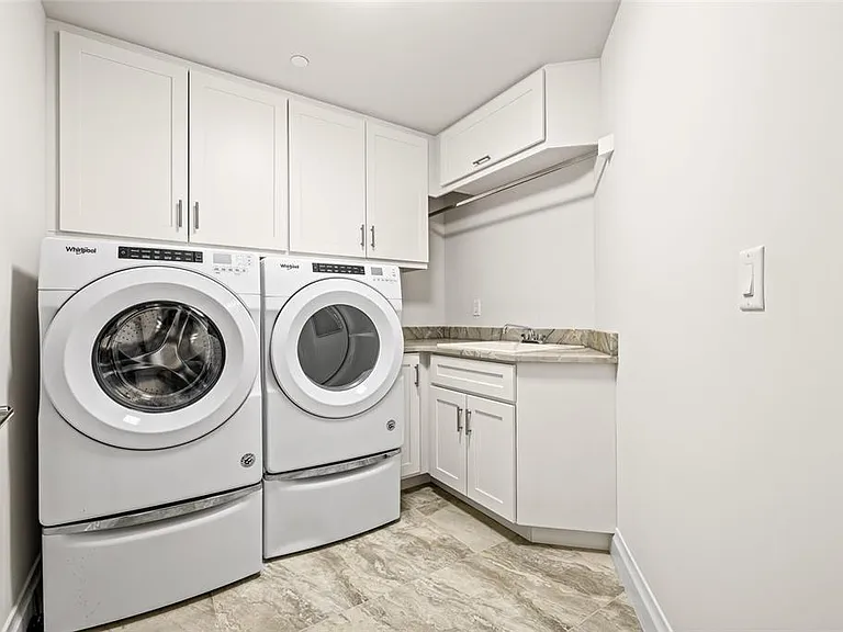 795 Collany Rd #205 — Photo 46