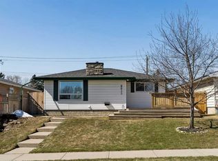 8011 E Huntington St NE, Calgary, AB T2K 5B8