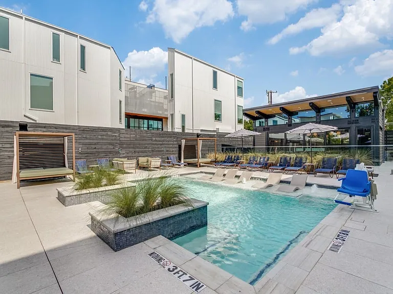 5609 Live Oak St #404 — Photo 14