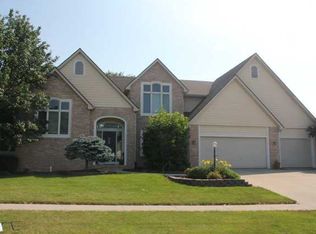 1711 Stonemore Dr, Defiance, OH