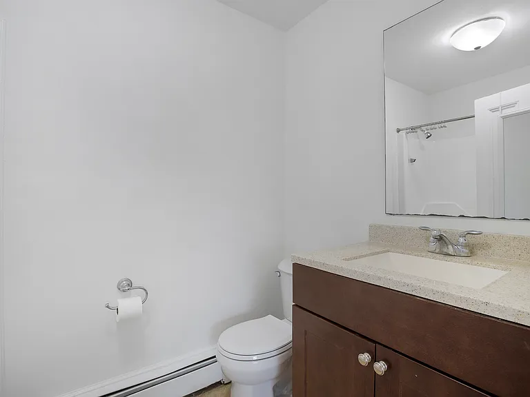 266 Main St #2L — Photo 12