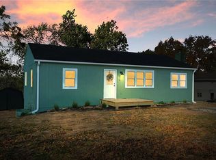 2118 N Whitney Rd, Independence, MO 64058